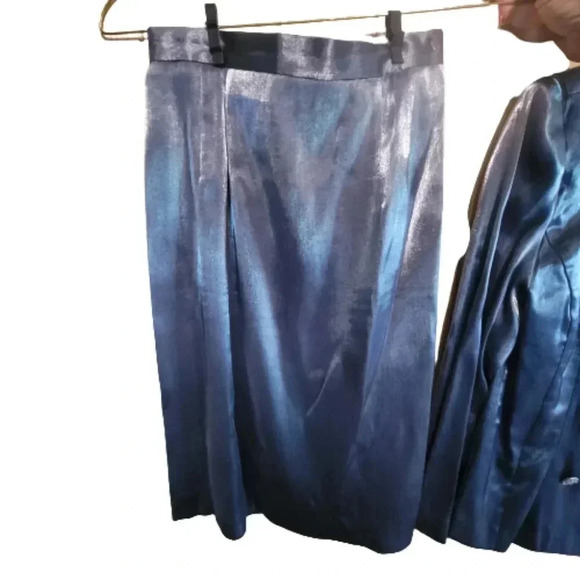 Positive Attitude Petite Shiny grey 2 piece set jacket and skirt - Picture 3 of 12